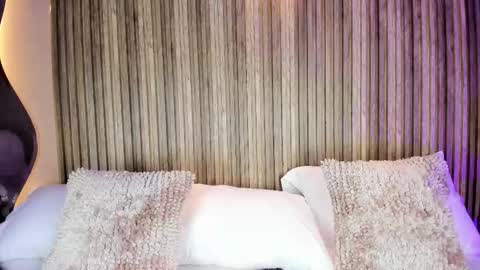  LIA TINK  online show from 01/15/26, 04:55