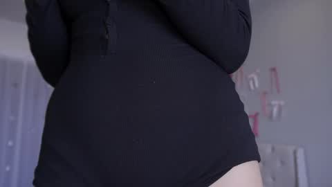 Lia online show from 05/19/26, 03:02