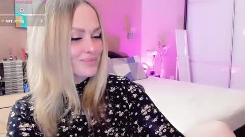 Snapshot of libby_nora chatting on 04/27/26, 11:30 Libby online show from 04/27/26, 11:30