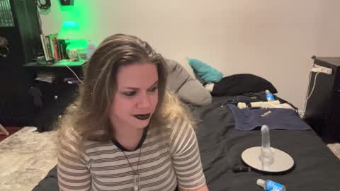 Snapshot of libbydeetzxxx chatting on 12/10/24, 09:55 Libby Deetz online show from 12/10/24, 09:55