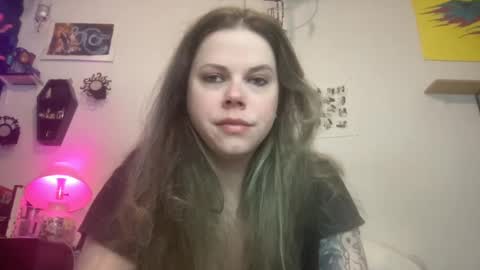 Snapshot of libbydeetzxxx chatting on 01/14/25, 08:41 Libby Deetz online show from 01/14/25, 08:41