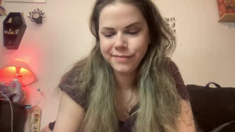 Snapshot of libbydeetzxxx chatting on 02/12/25, 10:24 Libby Deetz online show from 02/12/25, 10:24