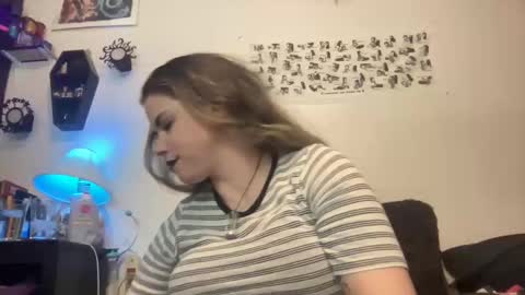 Snapshot of libbydeetzxxx chatting on 02/26/25, 10:15 Libby Deetz online show from 02/26/25, 10:15