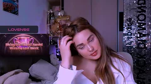 Snapshot of libra_mia chatting on 11/19/25, 06:52 libra_mia online show from 11/19/25, 06:52