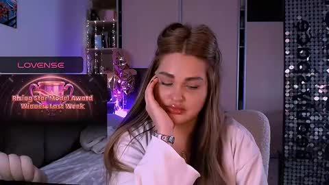 Snapshot of libra_mia chatting on 12/13/25, 10:26 libra_mia online show from 12/13/25, 10:26