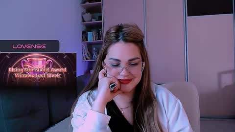 libra_mia online show from 01/17/26, 06:44