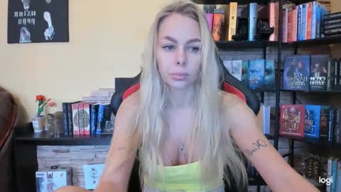 Anna online show from 12/04/25, 09:18