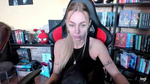 Anna online show from 02/02/26, 09:19