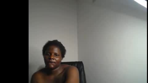 Snapshot of lick_pussyjuice chatting on 01/16/25, 02:09 kimani online show from 01/16/25, 02:09