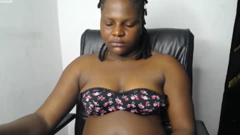 Snapshot of lick_pussyjuice chatting on 02/13/25, 08:48 kimani online show from 02/13/25, 08:48