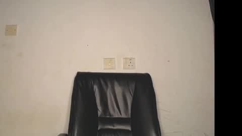 Snapshot of lick_pussyjuice chatting on 09/12/25, 10:04 kimani online show from 09/12/25, 10:04