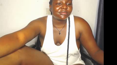 Snapshot of lick_pussyjuice chatting on 09/13/25, 07:08 kimani online show from 09/13/25, 07:08