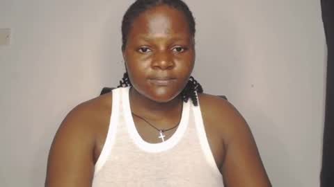 Snapshot of lick_pussyjuice chatting on 09/29/25, 08:08 kimani online show from 09/29/25, 08:08