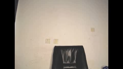 Snapshot of lick_pussyjuice chatting on 10/03/25, 07:49 kimani online show from 10/03/25, 07:49