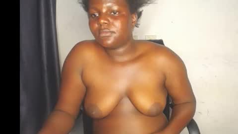 Snapshot of lick_pussyjuice chatting on 11/16/25, 09:59 kimani online show from 11/16/25, 09:59