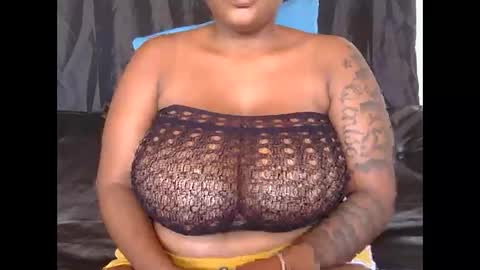 Snapshot of lickabletash98 chatting on 01/09/25, 12:30 lickabletash98 online show from 01/09/25, 12:30