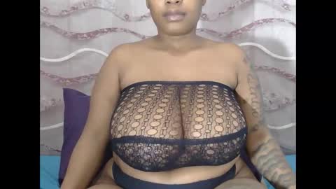 Snapshot of lickabletash98 chatting on 10/20/25, 07:25 lickabletash98 online show from 10/20/25, 07:25