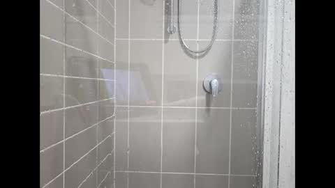 Snapshot of lickitwell29 chatting on 12/14/24, 09:29 lickitwell29 online show from 12/14/24, 09:29