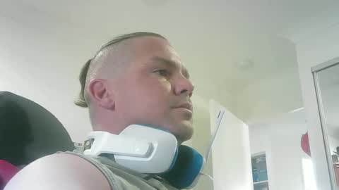 lickitwell29 online show from 04/15/26, 01:23