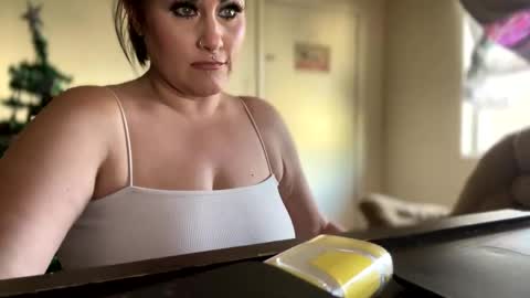 AllieAustyn online show from 12/18/24, 08:36