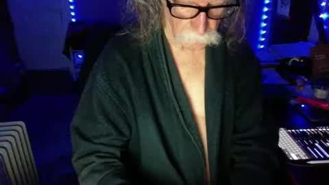 LickYourYoni online show from 11/17/25, 03:18