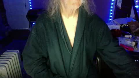 LickYourYoni online show from 11/27/25, 04:09