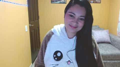 Snapshot of licy_klein chatting on 01/10/25, 11:11 Isa online show from 01/10/25, 11:11