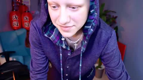 Hey My name is Lida online show from 06/03/26, 02:33
