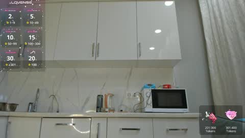 Lie online show from 03/01/25, 02:44