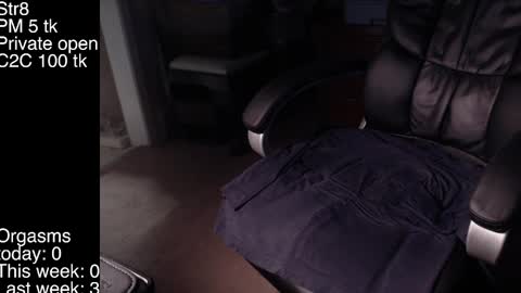 liebestool8 online show from 02/05/25, 12:06