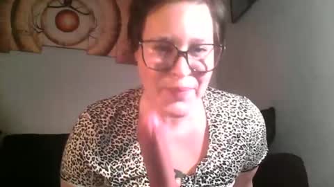 life_as_lindz online show from 03/22/26, 03:54