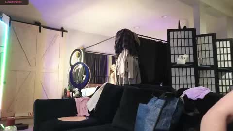 Snapshot of light_bringer_studios chatting on 03/01/25, 02:59 Light Bringer Studios online show from 03/01/25, 02:59