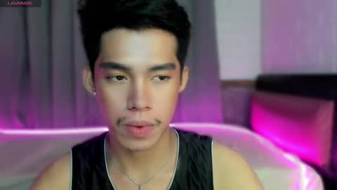 Snapshot of lightjt4 chatting on 12/21/25, 04:58 Jt online show from 12/21/25, 04:58