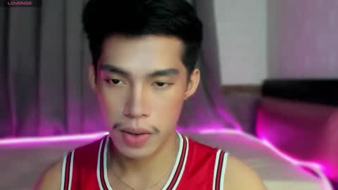 Snapshot of lightjt4 chatting on 12/22/25, 02:36 Jt online show from 12/22/25, 02:36