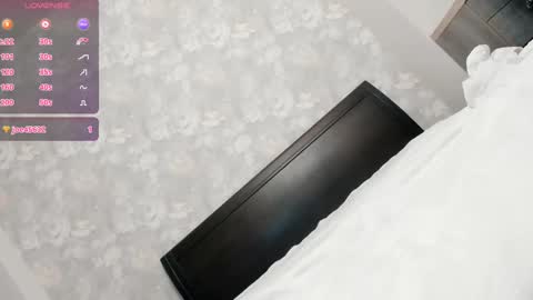 Snapshot of lightnesslife chatting on 03/07/25, 04:46 Love play online show from 03/07/25, 04:46