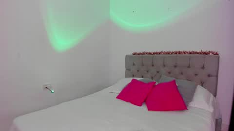 Maddie  online show from 10/24/25, 12:08