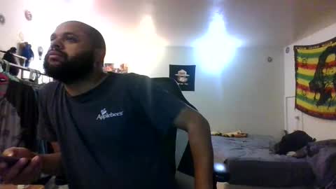 Snapshot of lightskinned666 chatting on 11/02/25, 02:41 lightskinned666 online show from 11/02/25, 02:41