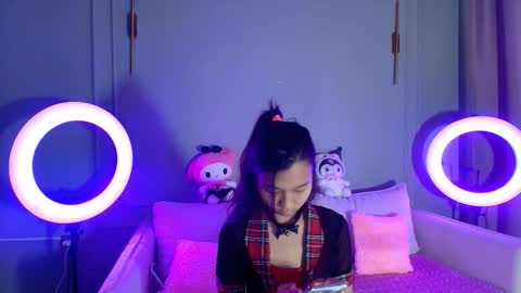 Lihn Pham online show from 12/18/25, 03:12