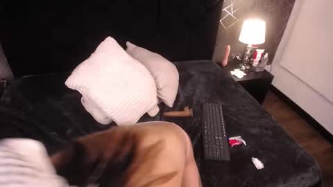 Snapshot of liia_tomson chatting on 02/24/26, 07:23 lia online show from 02/24/26, 07:23