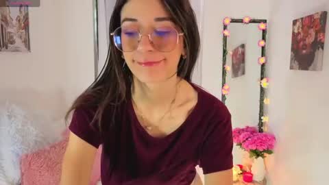 Snapshot of liiaa__7 chatting on 07/06/26, 02:36 liiaa online show from 07/06/26, 02:36