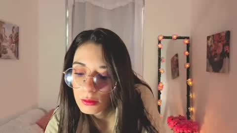Snapshot of liiaa__7 chatting on 07/13/26, 01:03 liiaa online show from 07/13/26, 01:03