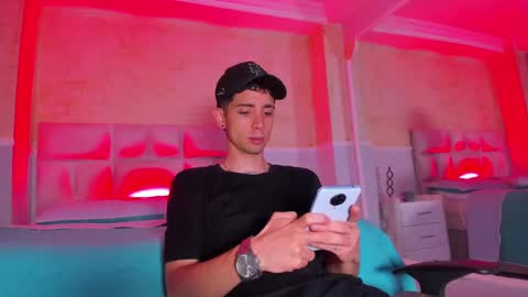 L I I A M online show from 02/07/25, 02:40