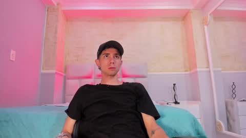 L I I A M online show from 02/07/25, 09:26