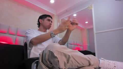 L I I A M online show from 02/20/25, 04:50