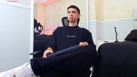 L I I A M online show from 03/11/25, 04:43