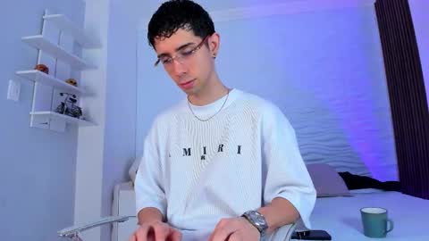 L I I A M online show from 09/27/25, 06:13