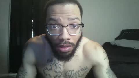 Snapshot of liightskinlover chatting on 01/12/26, 02:22 liightsinlover online show from 01/12/26, 02:22