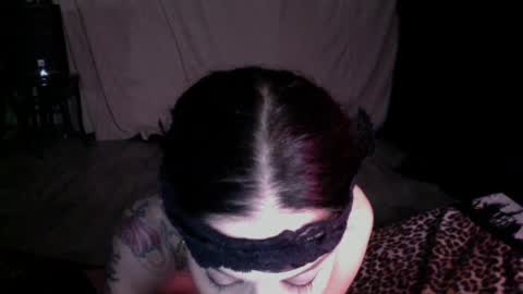 Snapshot of liilith555 chatting on 07/10/26, 04:17 liilith555 online show from 07/10/26, 04:17