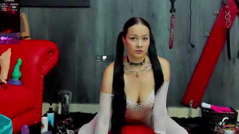 Nini - online show from 01/16/26, 01:15