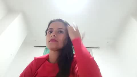 Snapshot of liiz5 chatting on 03/11/25, 05:27 liiz5 online show from 03/11/25, 05:27